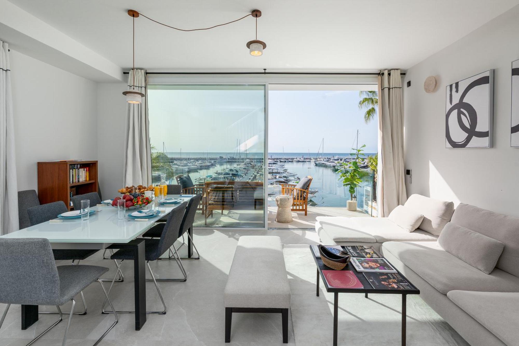 243-Fully Renovated-Puerto Banus Marbella Front Line Penthouse Apartment Екстериор снимка